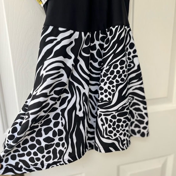 NWT Christina Skirted Animal Print Tummy Control One Piece Swimsuit 8 - Picture 8 of 15